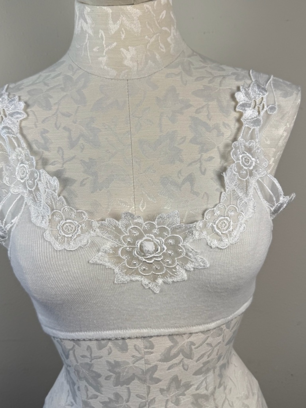 Vintage White Michelle Nicole Wesley Organza & Embroidered Camisole M